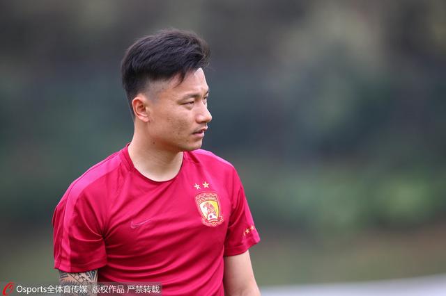 这一刻的郭磊，整个人吓得肝胆俱裂，若不是这些铁链将他死死裹住，恐怕他早就已经瘫倒在地。